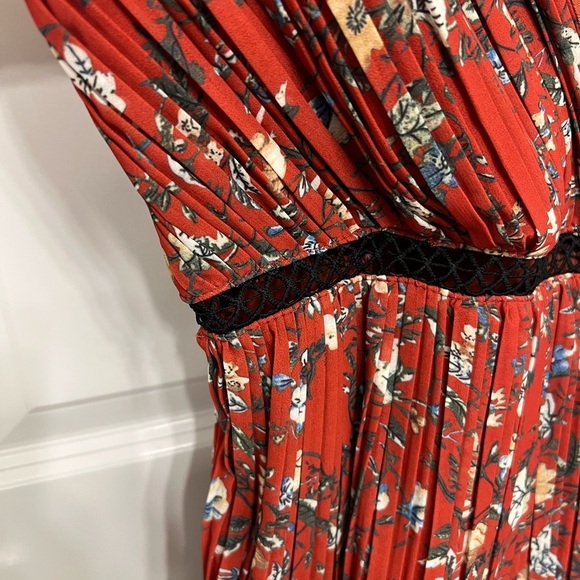 NWOT Lulus Such Sophistication Rust Red Floral Pleated Maxi Dress - Picture 3 of 8